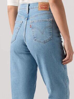 Levi's® 80S High Waisted Mom Jeans Light Wash Size 27 Retro Relaxed
